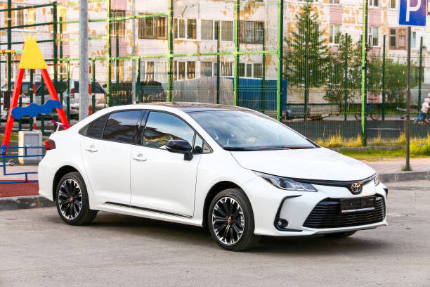 toyota-yaris-sedan-gli-mt-13-big-0