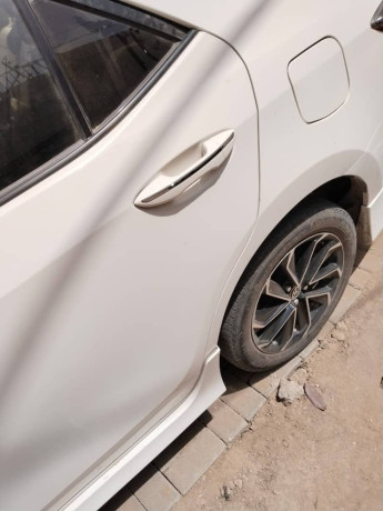 toyota-corolla-altis-x-automatic-16-special-edition-2023-big-7