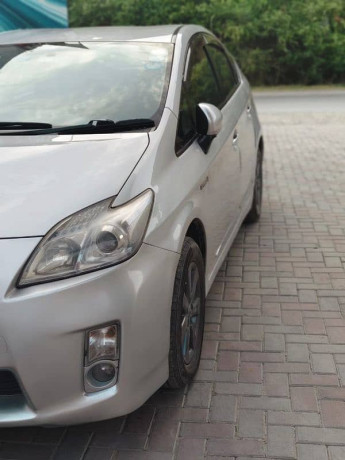 toyota-prius-2014-big-2