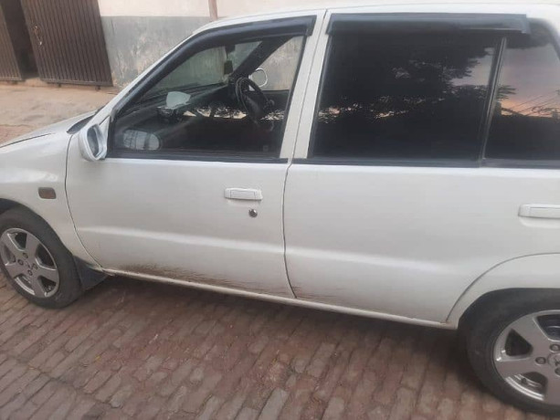 daihatsu-charade-1990-model-big-8
