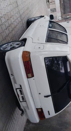 daihatsu-charade-1990-model-big-9