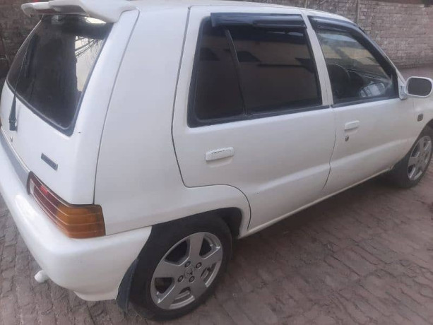daihatsu-charade-1990-model-big-7