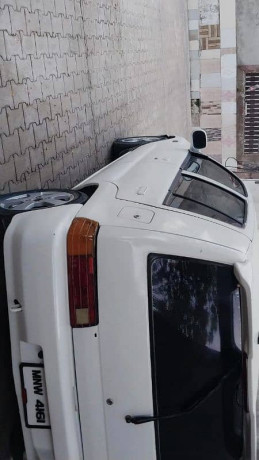 daihatsu-charade-1990-model-big-4