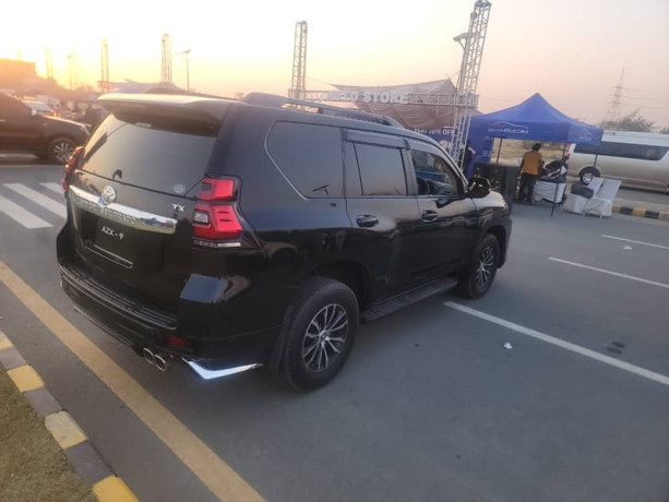 toyota-land-cruiser-2016-big-6