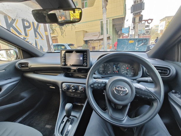 yaris-x-hatchback-2023-model-big-2