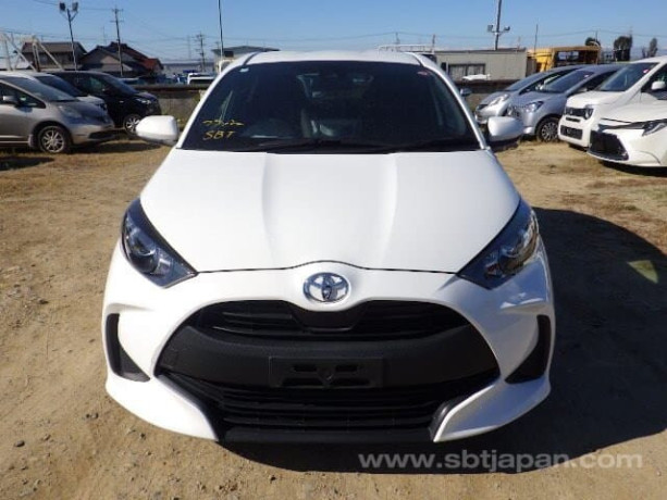 toyota-yaris-x-2021-big-0