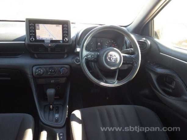 toyota-yaris-x-2021-big-2