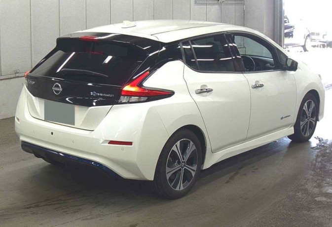 nissan-leaf-electric-car-import-from-japan-big-3