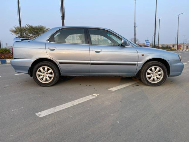 suzuki-baleno-jxl-2004-big-8