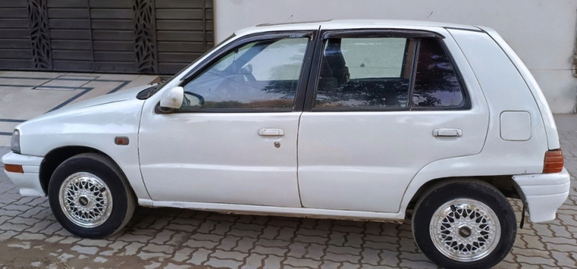daihatsu-charade-88-sunroof-automatic-big-0