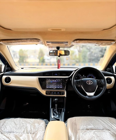 toyota-corolla-altis-special-edition-big-8