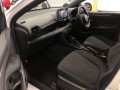 toyota-yaris-hatchback-small-4