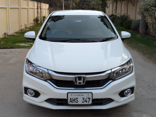 honda-city-12-mt-car-big-0