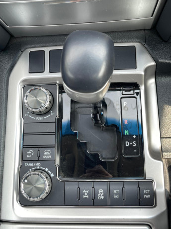 toyota-land-cruiser-wald-kitted-big-7