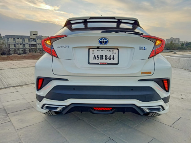 toyota-c-hr-2018-g-led-full-modellista-kit-package-big-6