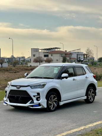toyota-raize-z-5a-grade-big-1