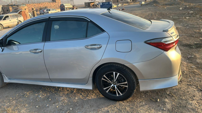 toyota-altis-grande-vvti-18-big-3