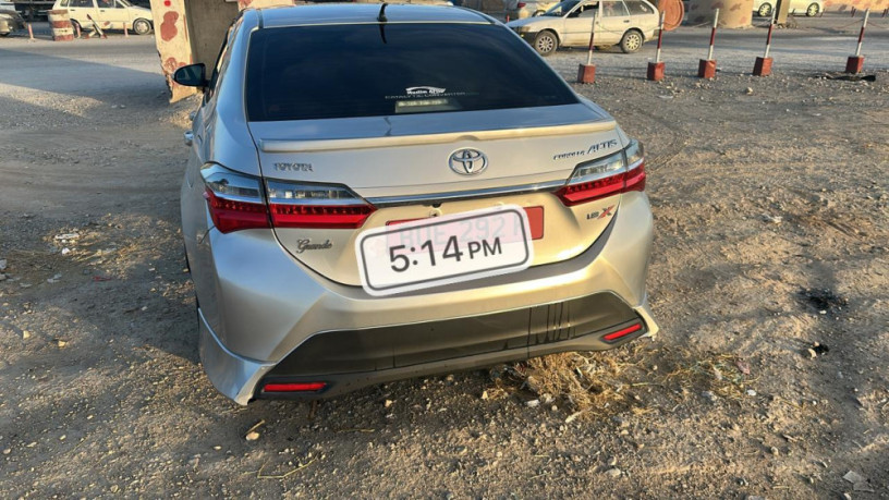 toyota-altis-grande-vvti-18-big-0