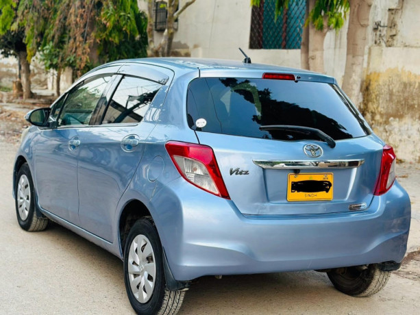 toyita-vitz-big-2