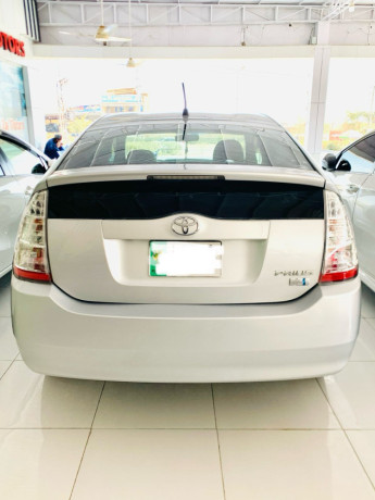 toyota-prius-big-2