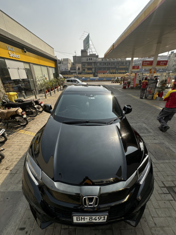 honda-vezel-rs-2019-big-1