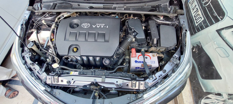toyota-corolla-gli-16-special-edition-big-7
