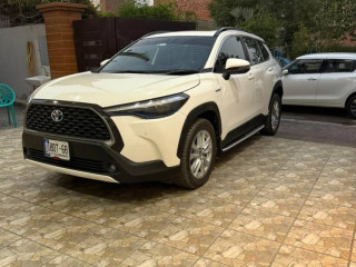 toyota-corolla-cross-hev-x-2024