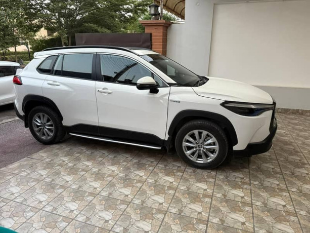 toyota-corolla-cross-hev-x-2024-big-1