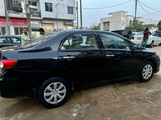 toyota-corolla-xli-2009-big-8