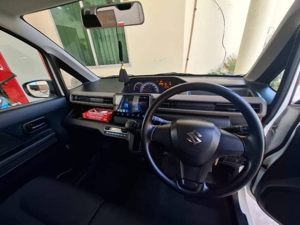 suzuki-wagon-r-stingray-hybrid-2020-japanese-big-4