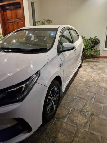 toyota-corolla-altis-grande-cvt-i-18-2018-big-4