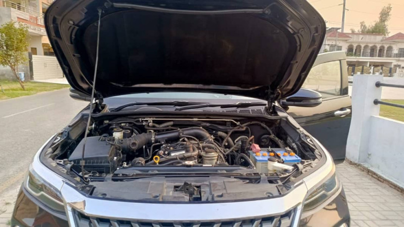 toyota-fortuner-g-2022-big-6