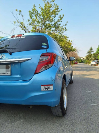 toyota-vitz-2015-big-3