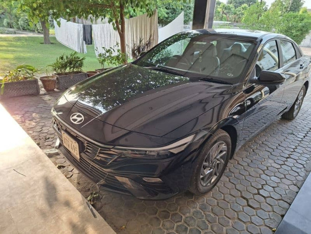 hyundai-elantra-2024-sage-green-big-6