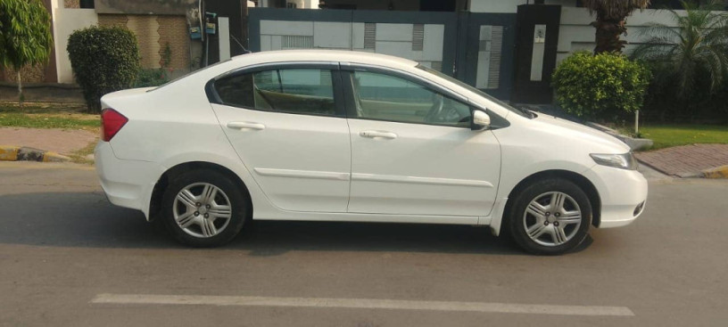 honda-city-i-vtec-prosmetic-2020-1328cc-automatic-brand-new-condition-big-2