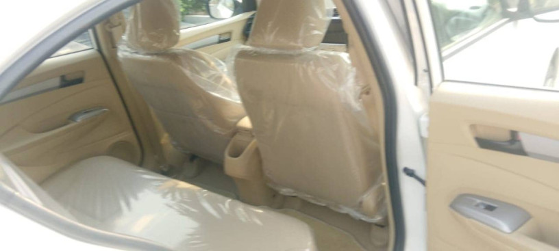 honda-city-i-vtec-prosmetic-2020-1328cc-automatic-brand-new-condition-big-4