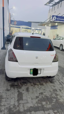 suzuki-swift-2012-big-4