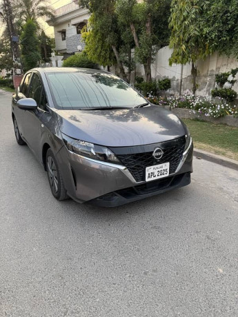 nissan-note-e-power-2022-big-1