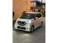 nissan-dayz-highway-star-2021-small-1