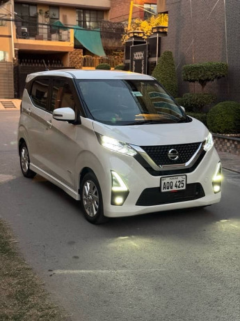 nissan-dayz-highway-star-2021-big-3
